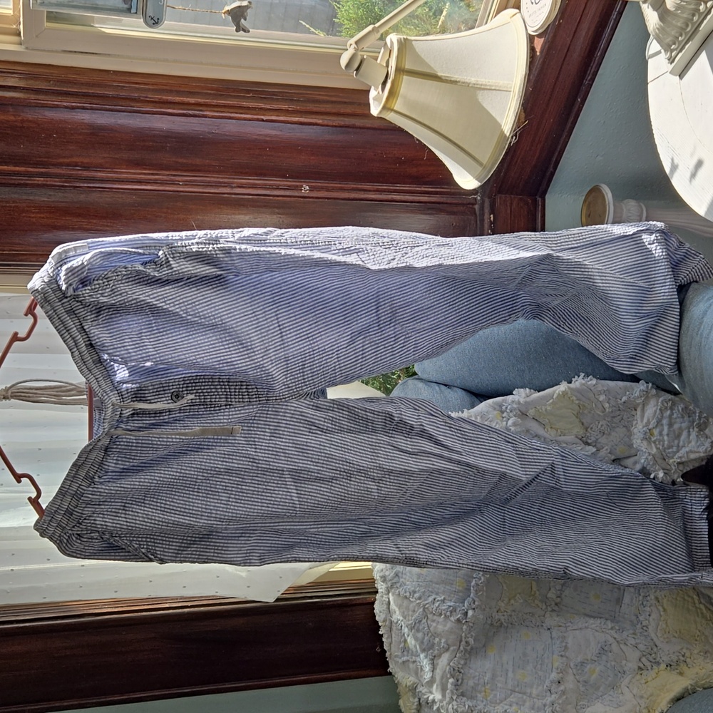 Lg Geoffrey Beene gingham blue sleep pants.  No defects or stains